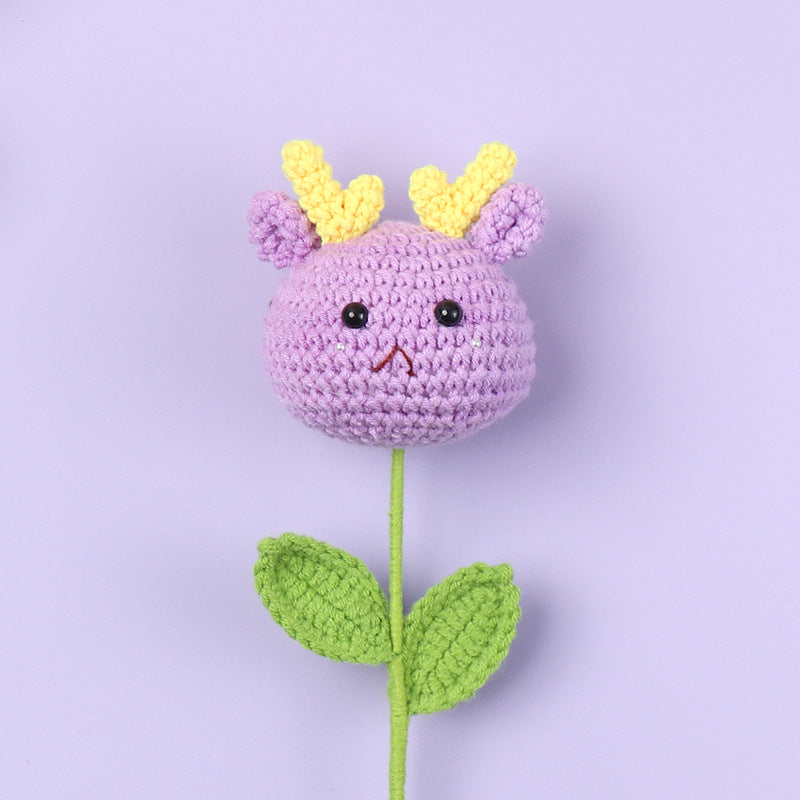 Adorabile bambola all'uncinetto a forma di fiore, carina, vivace e a tua scelta