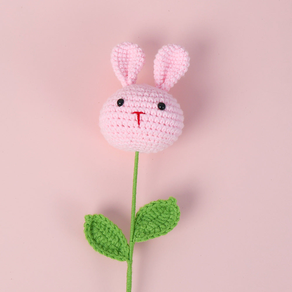 Adorabile bambola all'uncinetto a forma di fiore, carina, vivace e a tua scelta