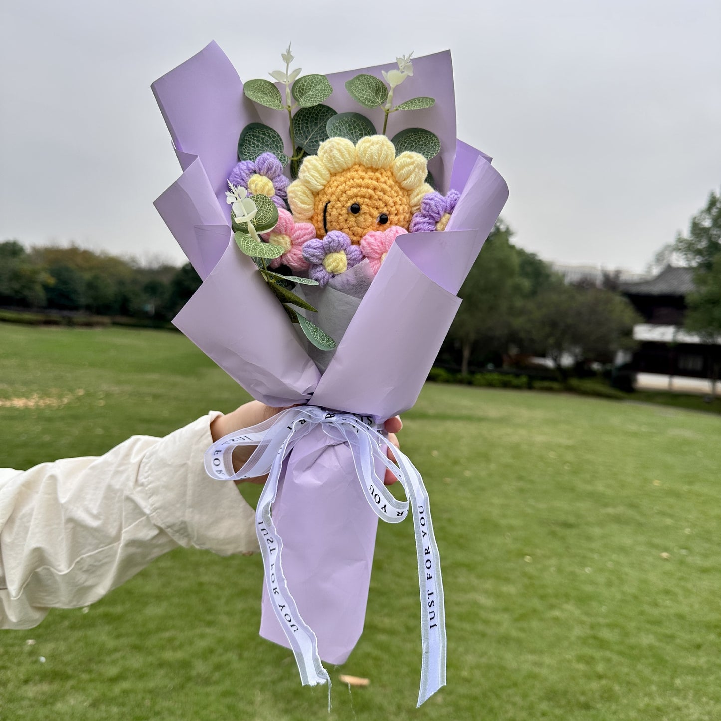 Hand-crocheted Smiley Face Sunflower Bouquet A Lovely Gift Conveying Warmth and Joy