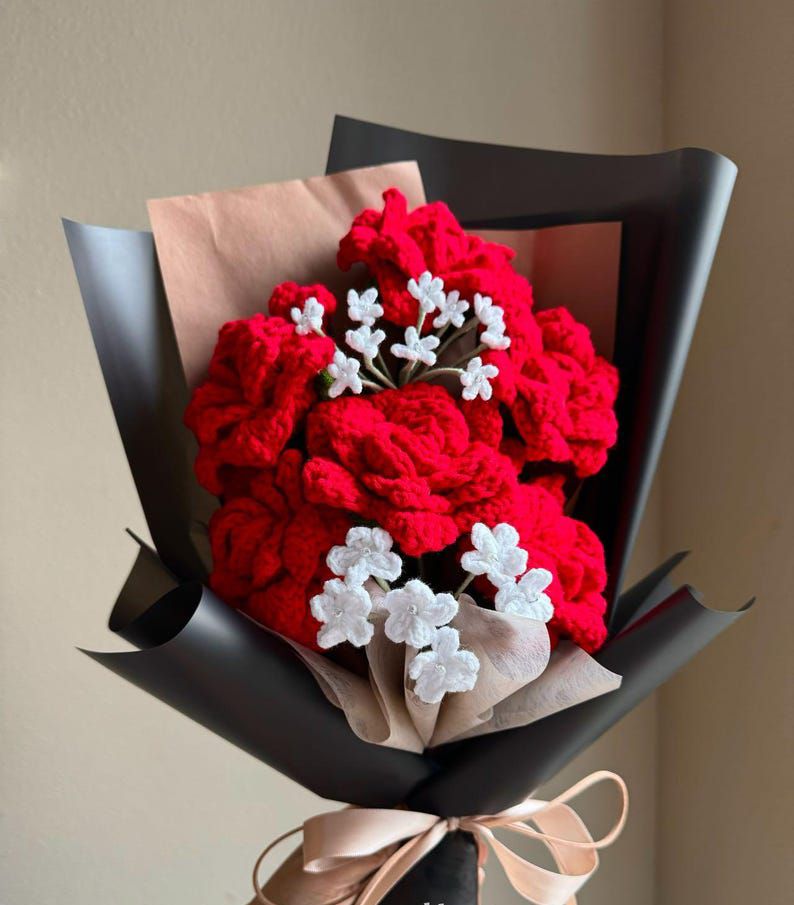 Hand-crocheted Flower Bouquet Handmade Rose Lily Bouquet A Timeless Gift