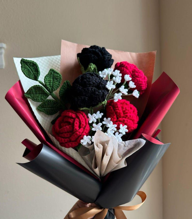 Hand-crocheted Flower Bouquet Handmade Rose Lily Bouquet A Timeless Gift