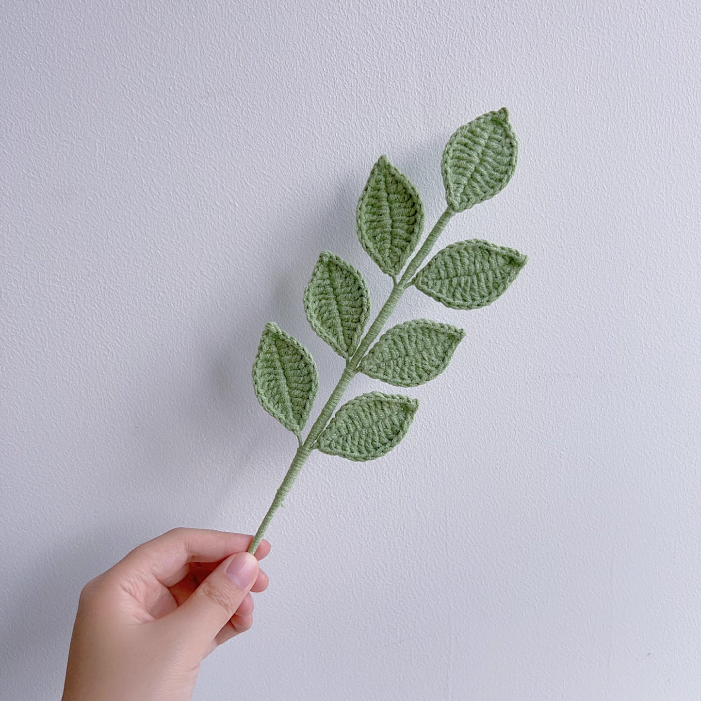Hand-crocheted Multicolored Leaves, Ideal for DIY Bouquet Creations