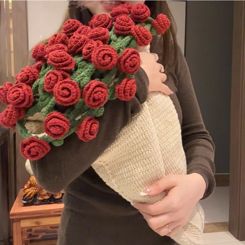 Round Romantic Hand-crocheted Rose Flower Blanket