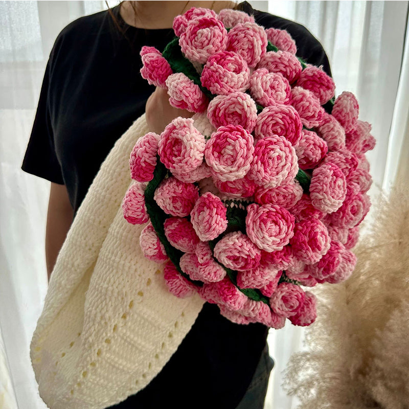 Round Romantic Hand-crocheted Rose Flower Blanket