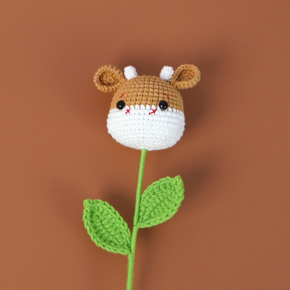 Adorabile bambola all'uncinetto a forma di fiore, carina, vivace e a tua scelta