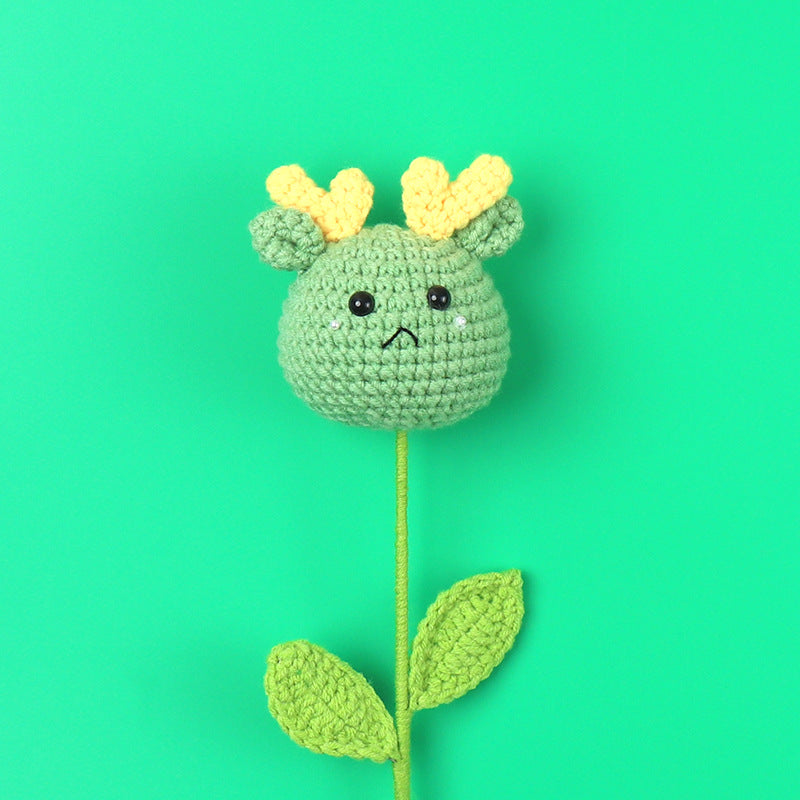 Adorabile bambola all'uncinetto a forma di fiore, carina, vivace e a tua scelta