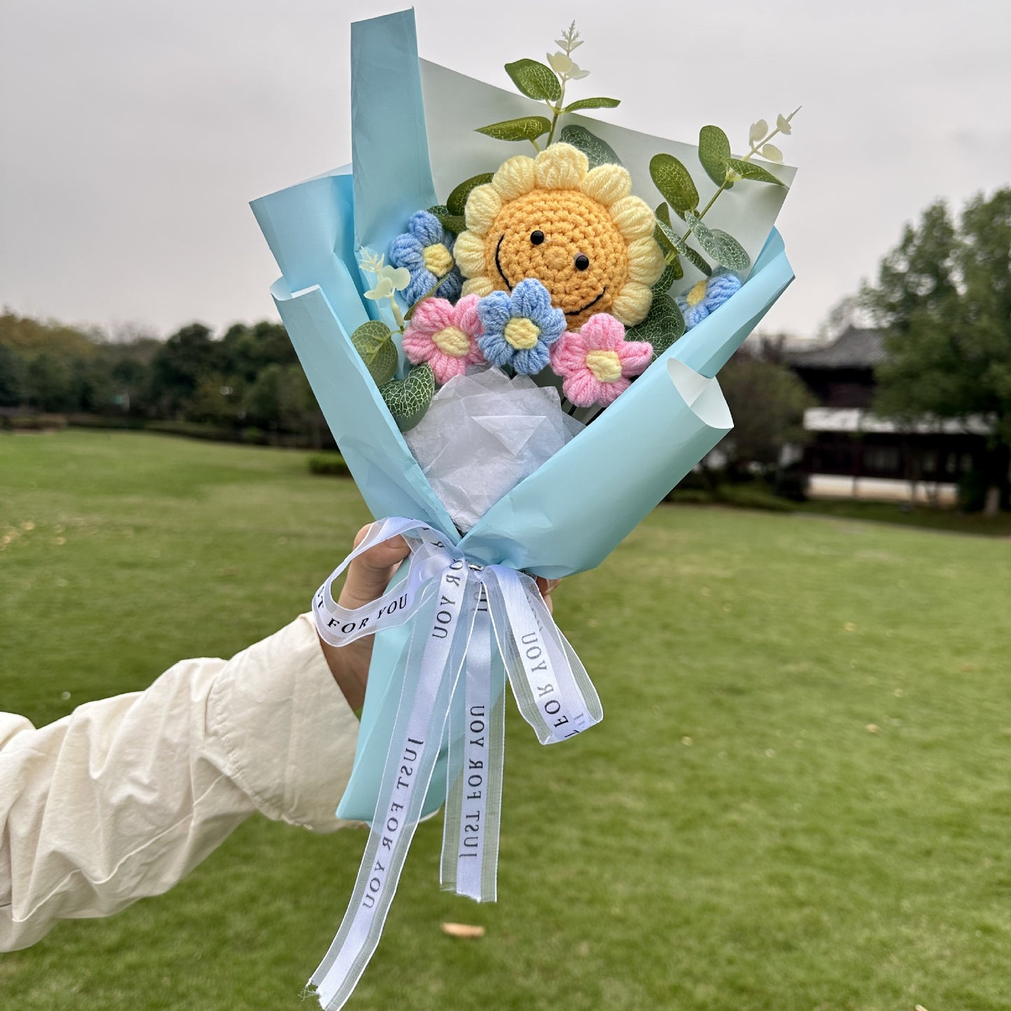 Hand-crocheted Smiley Face Sunflower Bouquet A Lovely Gift Conveying Warmth and Joy