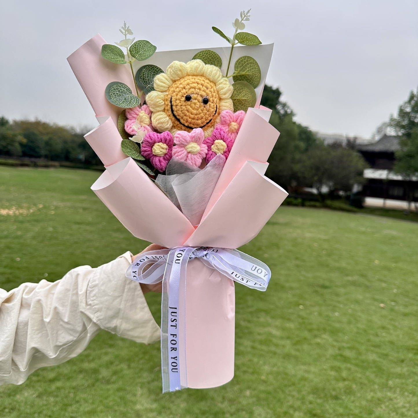 Hand-crocheted Smiley Face Sunflower Bouquet A Lovely Gift Conveying Warmth and Joy