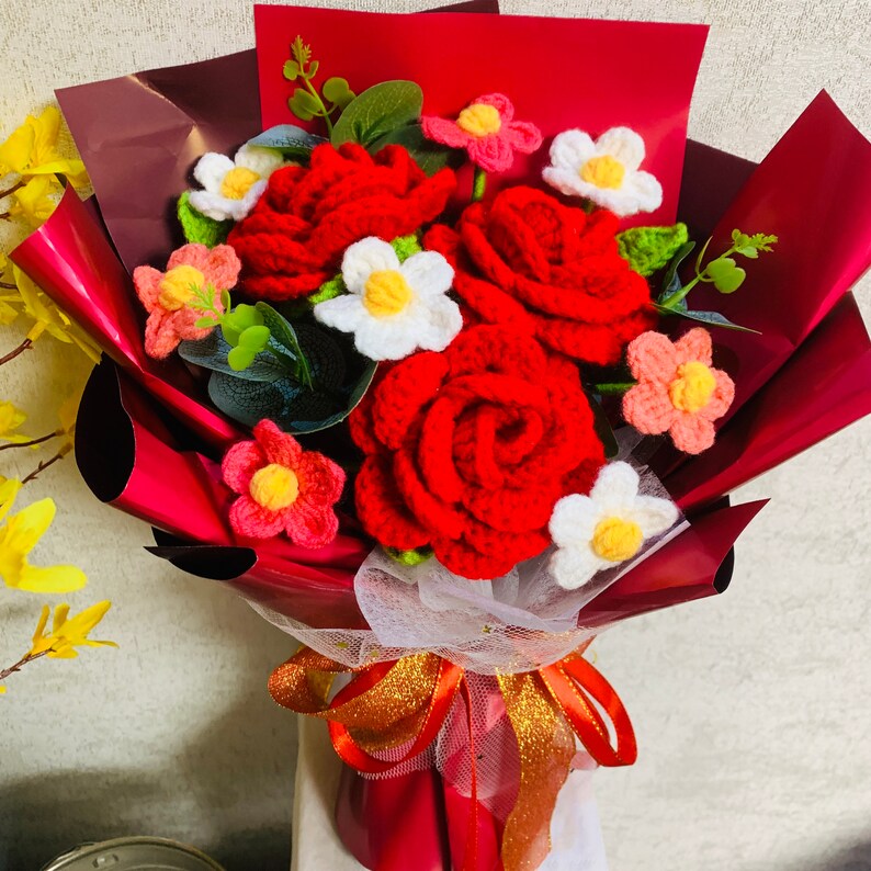 Crochet flowers bouquet handmade red rose flower ornaments cute A bunch of flower Anniversary bouquet Gift for her