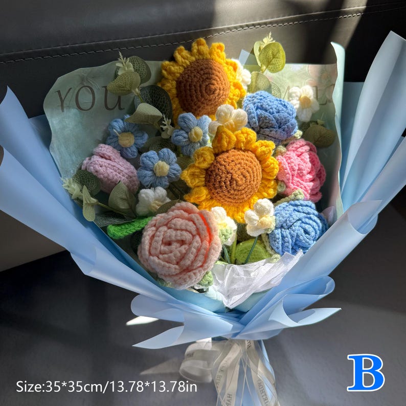 Bouquet di fiori vivaci all'uncinetto fatto a mano, un regalo delizioso